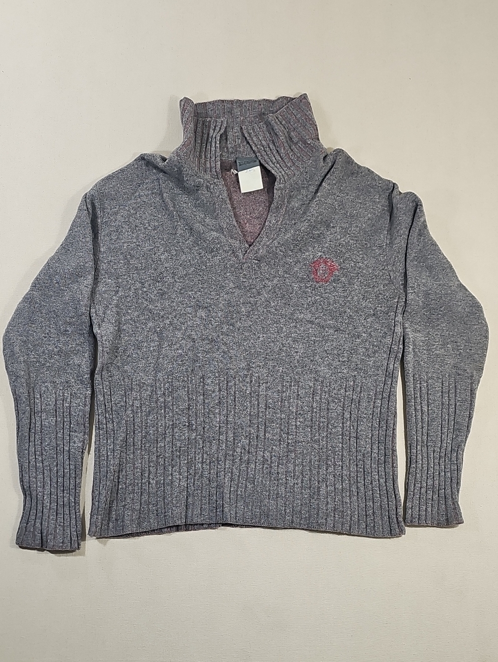 Versace Jeans Collection Gray Ribbed Mock-Collar Sweater with Pink Crest